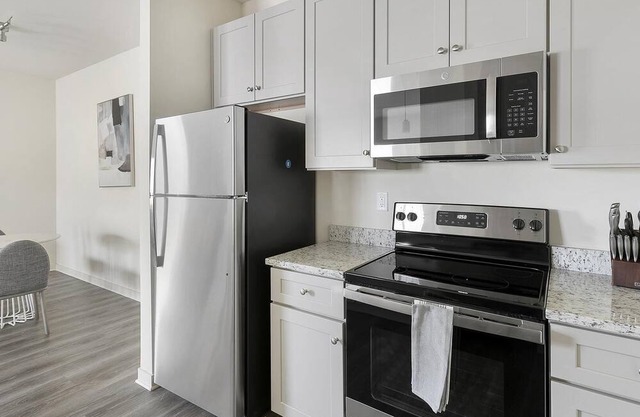 Modern Apartment in Prime Location (ID1401X785)
