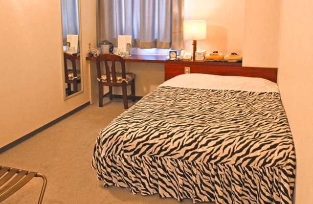 Double Spacious 180cmwide queensize bed Smoki /Chikuma Nagano