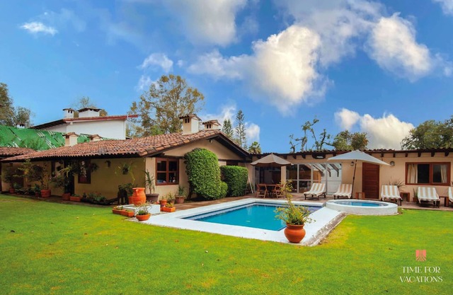NEW! Impressive Home, Heated Pool, 2 Hot Tubs, BBQ