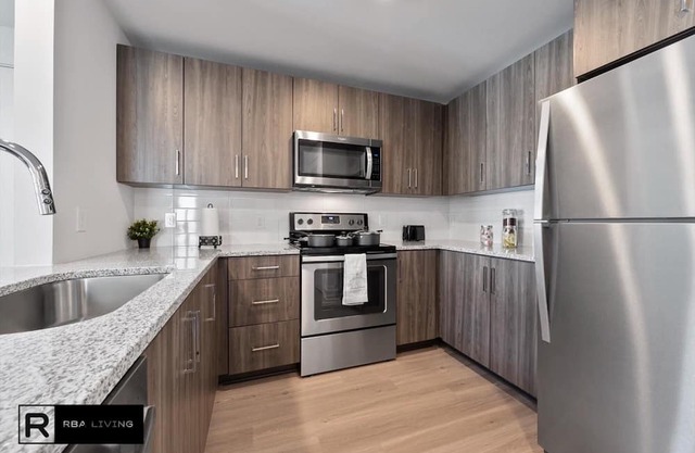 Magnificent Skylark Townhome x RBA