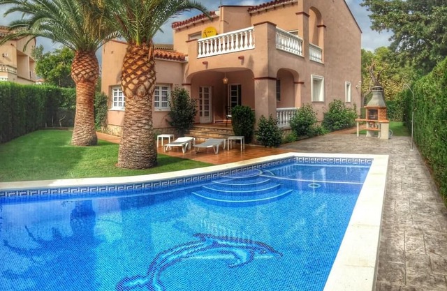 Holiday house Miami-Platja for 1 - 8 persons with 4 bedrooms - Holiday home