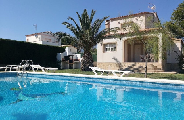Holiday house L'Ametlla de Mar for 1 - 6 persons with 3 bedrooms - Holiday home