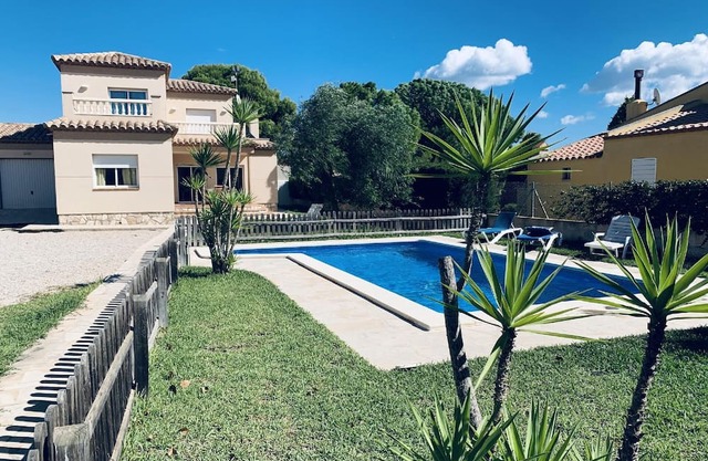 Holiday house L'Ametlla de Mar for 1 - 12 persons with 5 bedrooms - Holiday home