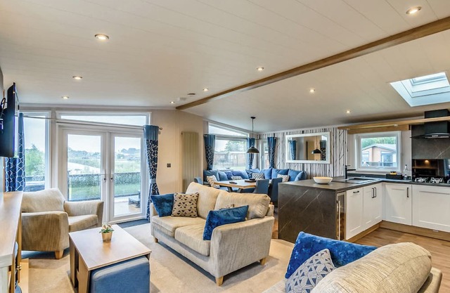Luxury Lodge Hot Tub