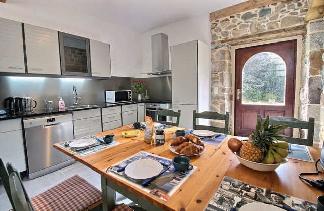 Maison blanche - PLOUGRESCANT