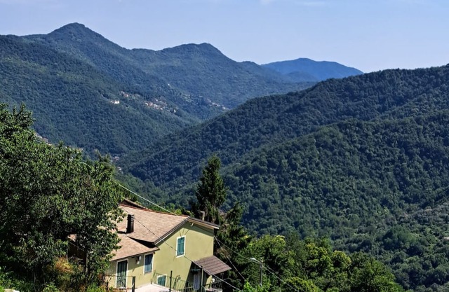 Holiday Home 'Uscio Natura' with Mountain View, Wi-Fi and Air Conditioning