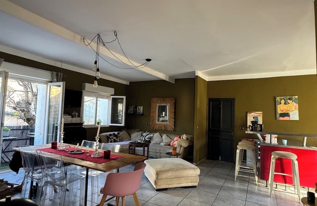 Beautiful apartment in large stone house in the heart of a Corsican village