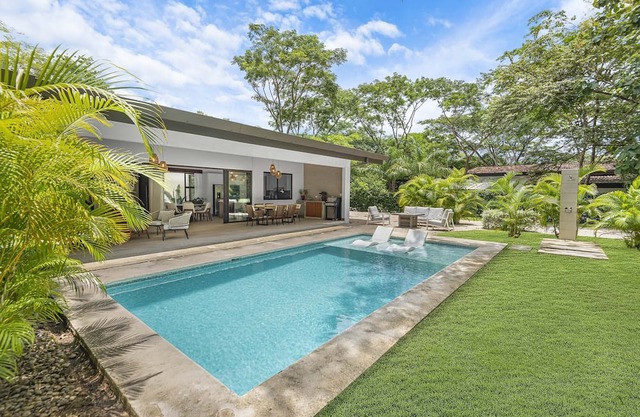 Casa Jaguar 3 Bedroom 6 Guests Nestled in Jungle Private Pool & Sauna & Fire Pit
