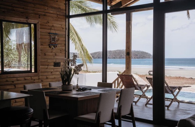 Playa Laska – Beachfront Luxury Villa & Pool in Playa Venao - Duplex B