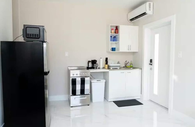 Charming 1-bedroom apartment in enchanting Savannah, Cayman Islands