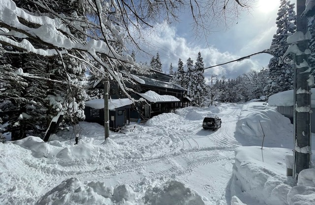Spacious 5-bedroom ski-in chalet—perfect for families and friends.