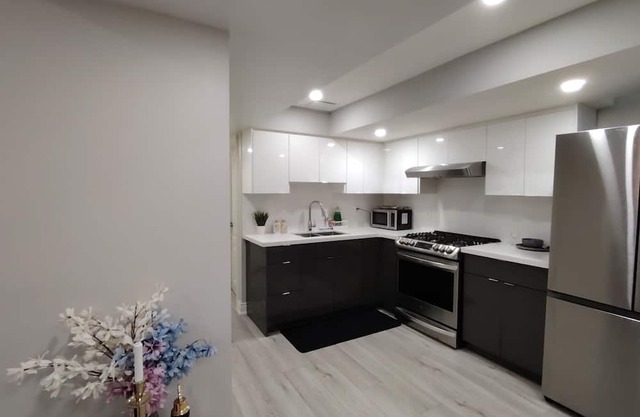 1 bedroom private Basement suite in the Heart of Markham