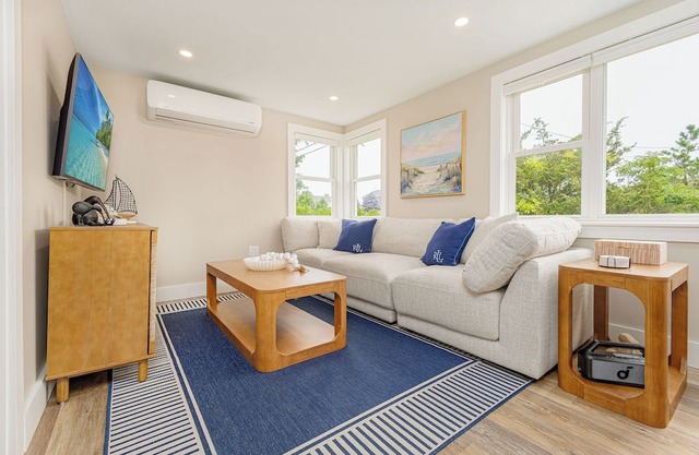 New Sagamore Beach House 2BR on Private Road