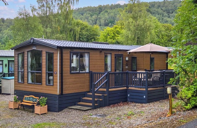 2 bedroom accommodation in Birnam