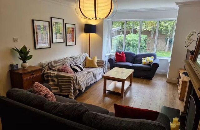 5 bed Family Home in Dublin Suburb