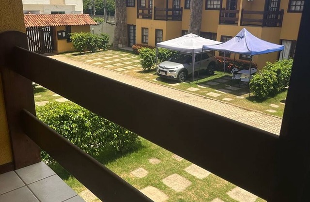 Duplex house in a gated community, 2 minutes from Bacutia Beach - Guarapari.