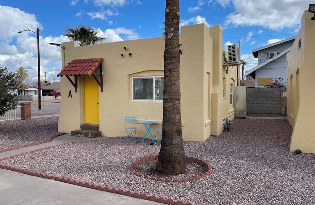 Soothing cottage with AC/heat in sunny Phoenix