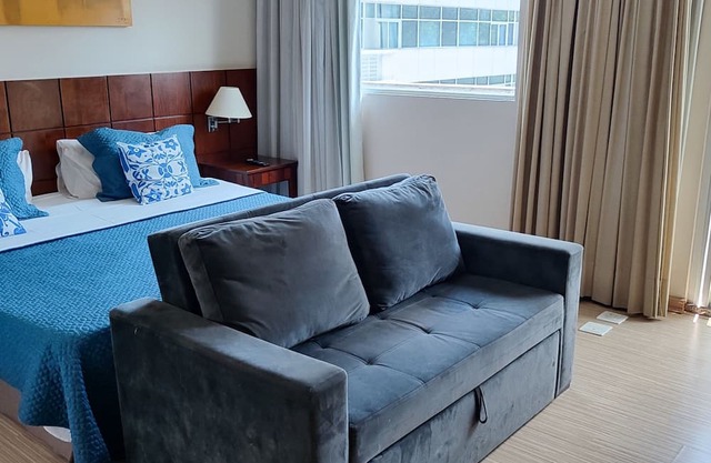 Flat in a hotel near the American consulate and Transamerica Expo.