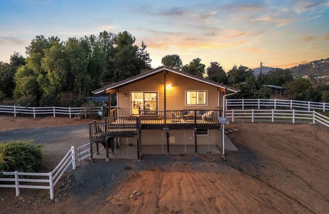 Scenic Deck w/Sunset Views & Dining Near Temecula Wineries | Estrada Ranch
