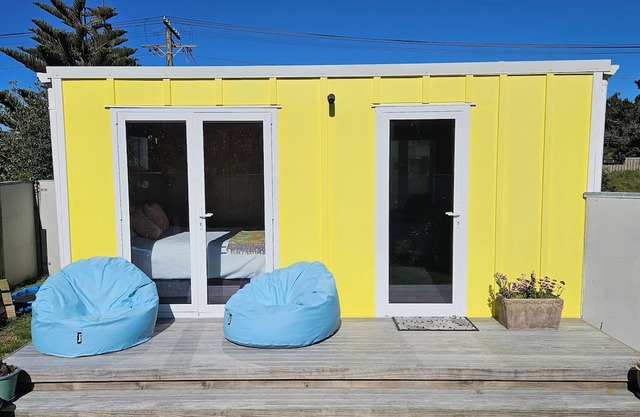 Custard Square Holiday StudionA sweet retreat by the beach