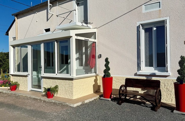 CHAINTRE LA FERME. Large, comfortable house with superb views over the valley