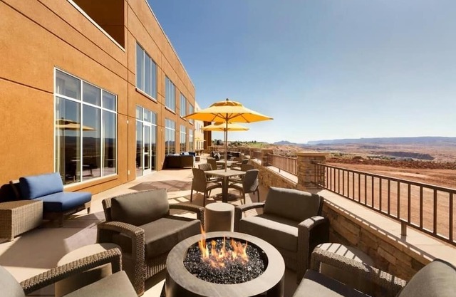 Adventure Awaits! Relax in Comfort Near Horseshoe Bend & More