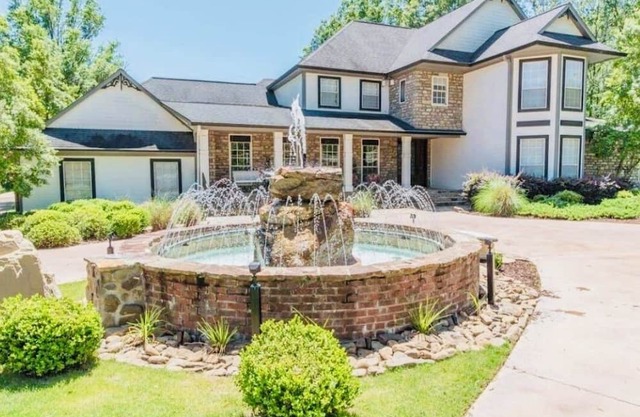 Mansion at MSU