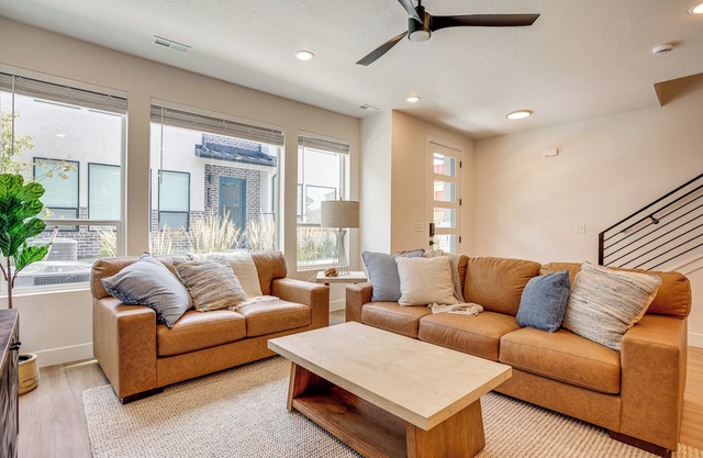 Hike & Ski: Townhome 8 Mi to Dtwn Ogden!