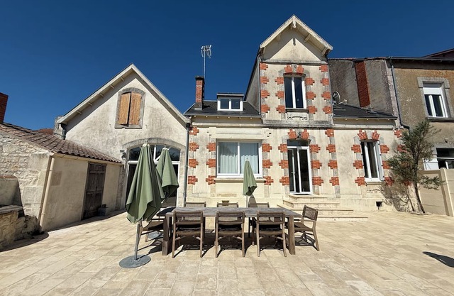 Villa at the foot of the Ile d'Oléron bridge
