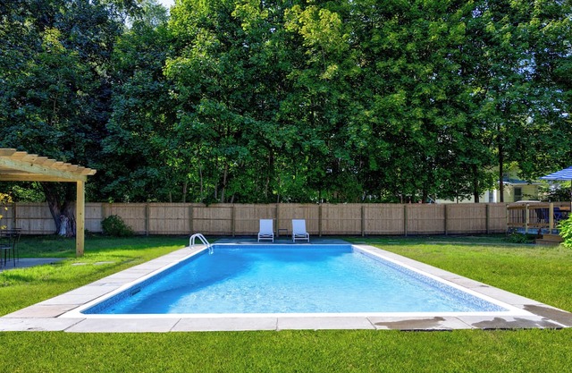 Lakeville Lodge with Private Pool – Walkable to Lake, Restaurants, & Salisbury!
