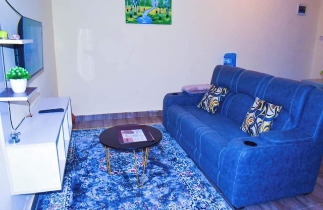 15 minutes drive to Naivasha beach. Get all the peace u need at Rockview Haven!