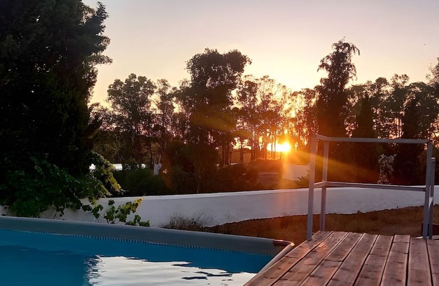 Room 'Lareira' with Shared Pool, Wi-Fi and Air Conditioning