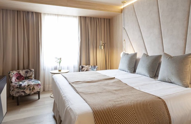 Have a Tour! 2 Pet-friendly Accommodations Near Passeig Marítim!