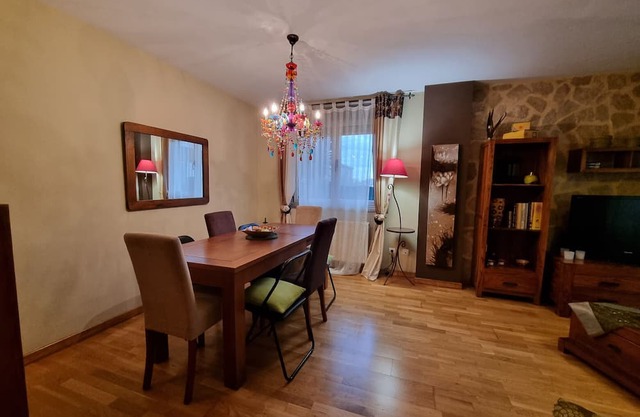 25A01 Duplex with garden and garage