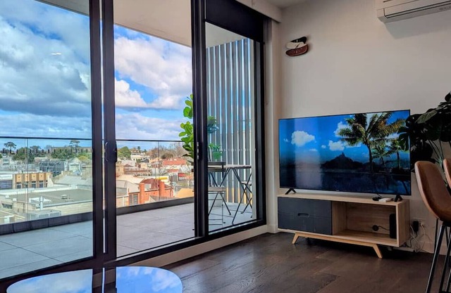 Stylish apartment near South Melbourne Market