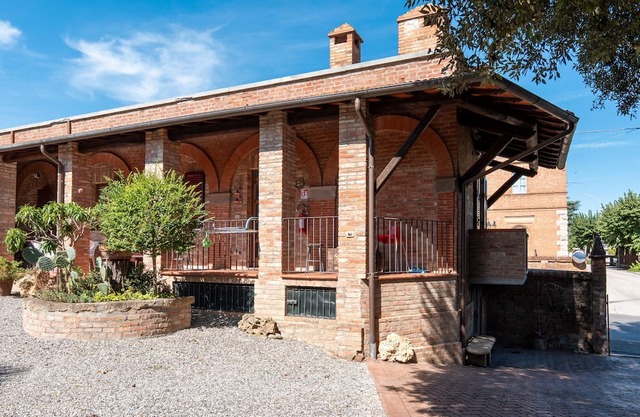 Apartment 'Isidora' with Private Garden, Wi-Fi and Air Conditioning