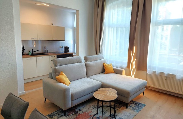Modern vacation apartment: central, ideal for business travelers, family-friendly