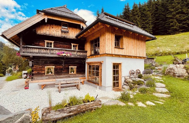 Amazing 4-bedroom chalet in Stadl-Predlitz