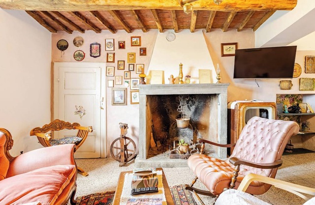 House with 5 bedrooms, garden, pets allowed