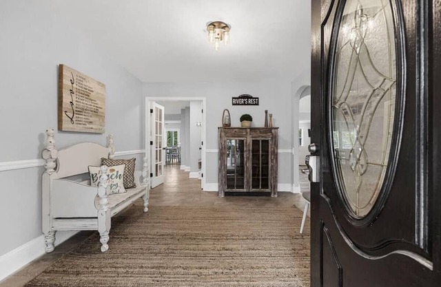 River’s Rest: Stunning 7br House on the Water