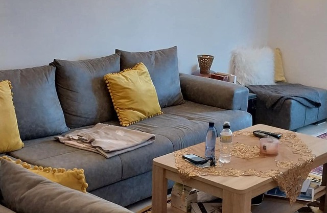 Luxury apartment, secure, 105 m2, town center, 400 m from the beach