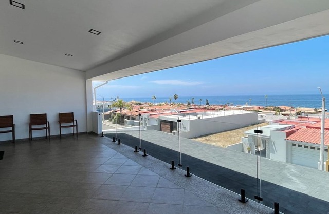 Spacious Ocean Front 6 Bedroom House In Pristine Mision Viejo, AC,WIFI, Pool