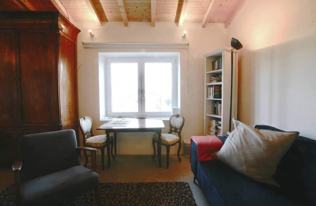 Romantic Countryside Retreat with Private Garden Near Tomar