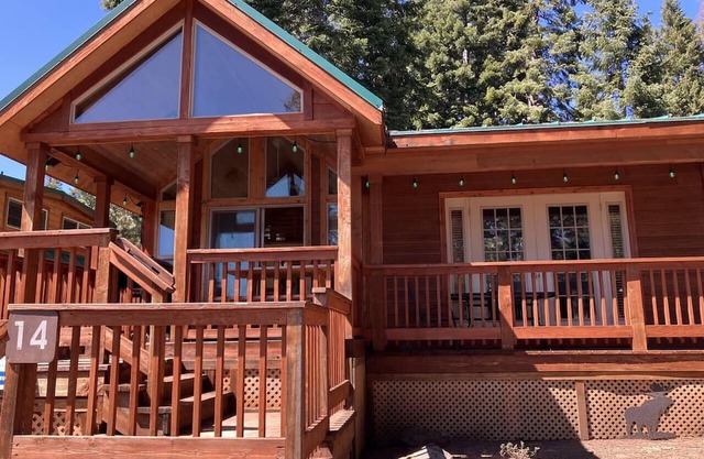Cabin #14 at Hyatt Lake Resort