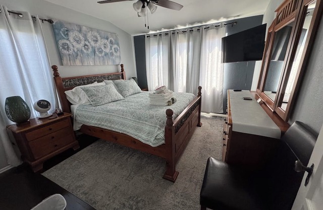 Charming 1-bedroom Apartment in Marvelous Alhambra, Near Most LA Attractions!