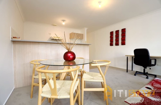Heal In Phillip - 1bd 1bth Oasis