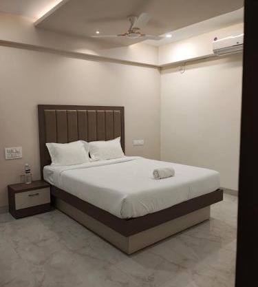 Hotel RRR