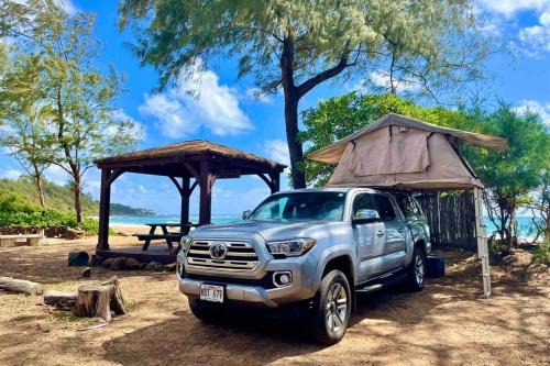 Island Escape Plus Rooftop Tent Camper