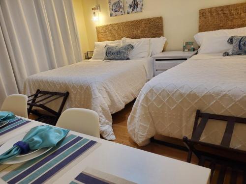 Posh guest suite with pool