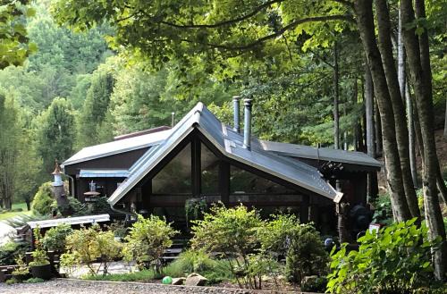 Artisan Cabin on Houndhill